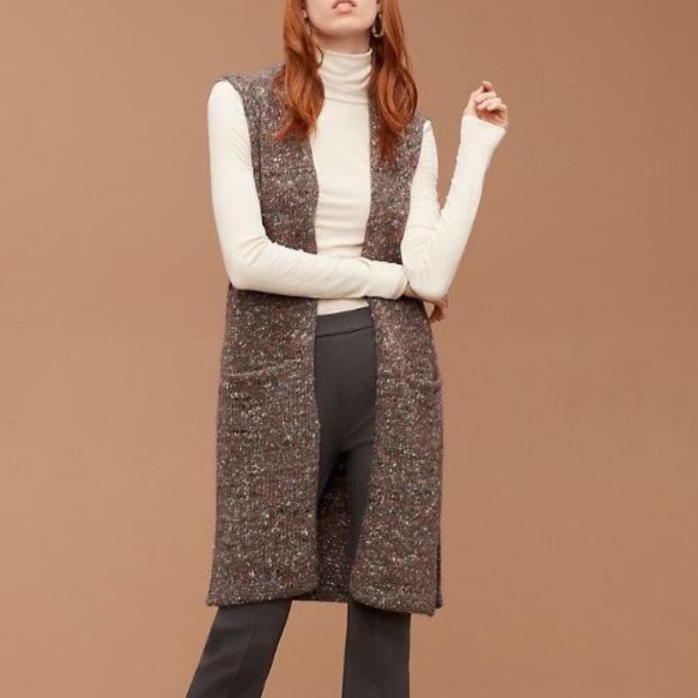 EUC Aritzia Dunkirk Cardigan Sweater Vest Wool